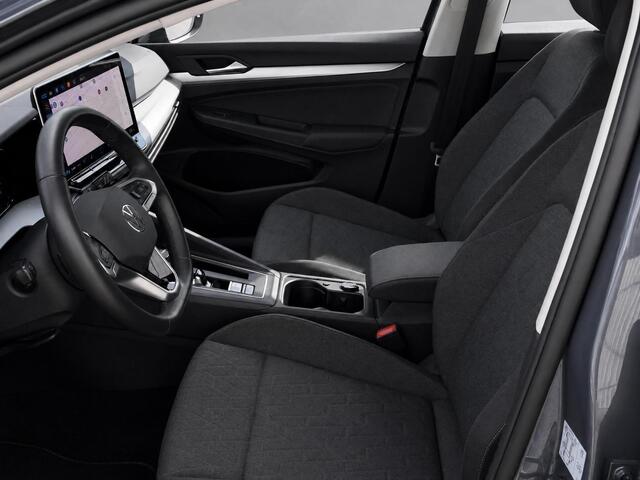 Volkswagen GOLF Variant 1.5eTSI/116PK Life Edition · Navigatie · Trekhaak · Apple/Android Car Play · Stoelverwarming · Garantie t/m 26-03-2027
