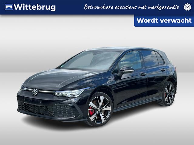 Volkswagen GOLF 1.4 eHybrid 245pk GTE / IQ LED / App. Connect / Voorstoelen Verwarmbaar / Parkeersensoren V+A / 18'' LMV
