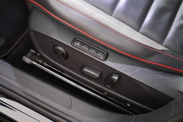 Volkswagen GOLF 2.0 TSI 245pk GTI Leder Memory Panoramadak Harman/Kardon Blindspot ACC Camera Navigatie