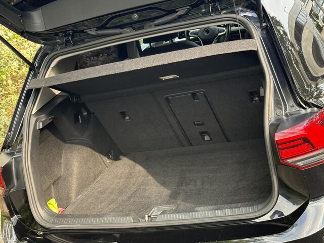 Volkswagen GOLF 1.0 TSI Life / Probleemloos / Inruil mogelijk