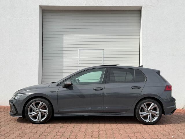 Volkswagen GOLF 1.5 eTSI R-Line Sportpakket Pano R-Zetels IQ-Light H&K-Audio Tr.Haak
