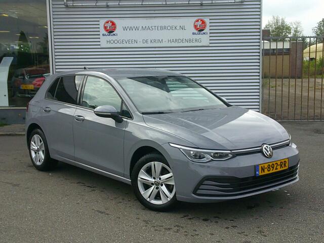 Volkswagen GOLF 1.0 TSI Life Business Staat in Hoogeveen