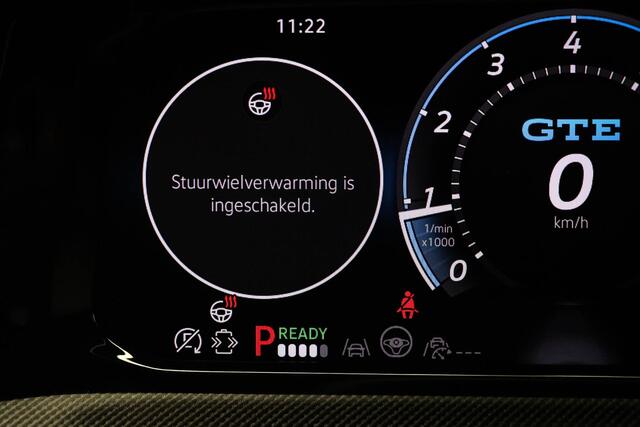 Volkswagen GOLF 1.5 eHybrid GTE | LEDER | PANORAMADAK | HEAD UP | STOELVENTILATIE | STUURVERWARMING | TREKHAAK | 18"