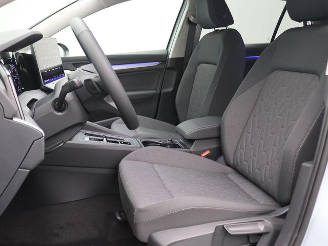 Volkswagen GOLF 1.5 eHybrid Life Edition 204PK DSG SOH 100%, Adaptieve Cruise Controle, Navi via Apple Carplay/Android Auto, Achteruitrijcamera, Stoel-Stuurverwarming, Keyless, 17" LM Velgen