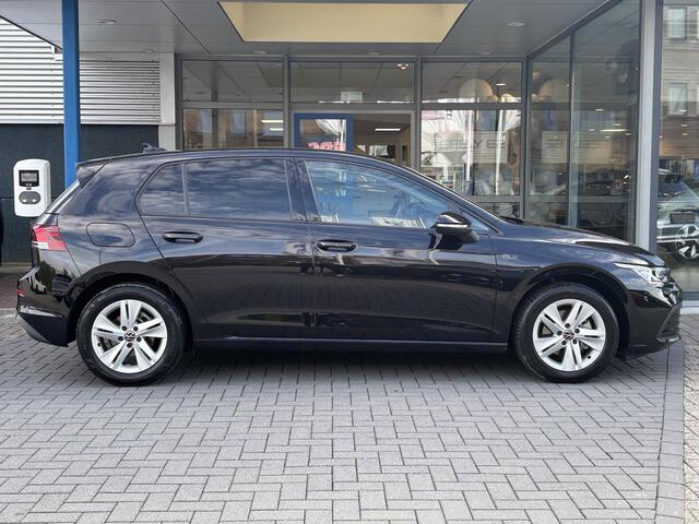 Volkswagen GOLF 1.0 TSI Life | Virtual Cockpit | PDC V+A | Privacy Glass | Adaptive Cruise | Carplay | Reservewiel |