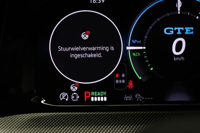 Volkswagen GOLF 1.5 eHybrid GTE | LEDER | PANORAMADAK | HEAD UP | STOELVENTILATIE | STUURVERWARMING | TREKHAAK | 18"
