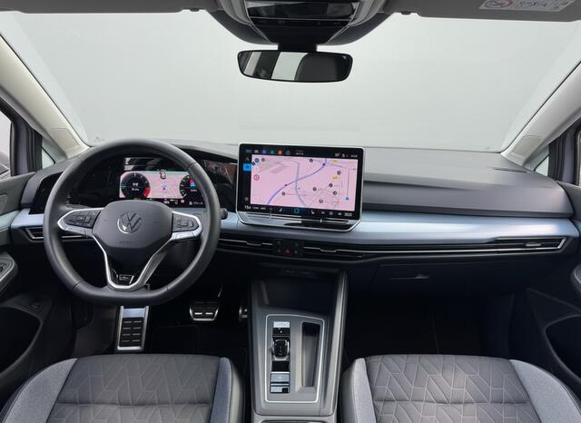 Volkswagen GOLF 1.5 eHybrid 204PK DSG HYBRIDE LIFE CAMERA/NAVI/HEAD-UP/CARPLAY