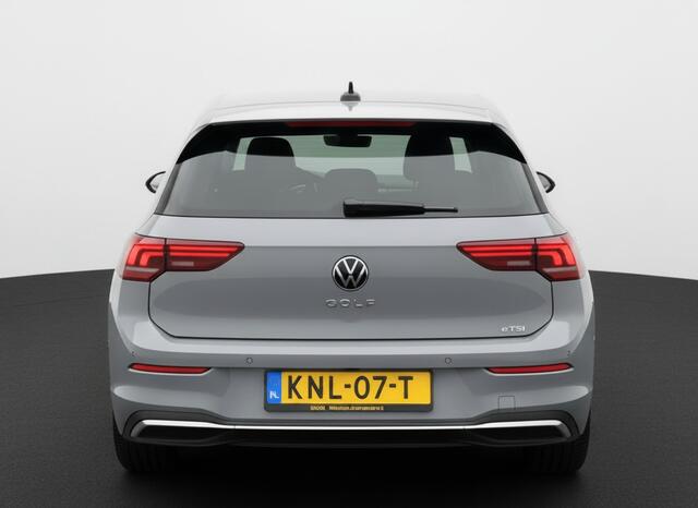 Volkswagen GOLF 1.5 eHybrid 204PK DSG HYBRIDE LIFE CAMERA/NAVI/HEAD-UP/CARPLAY