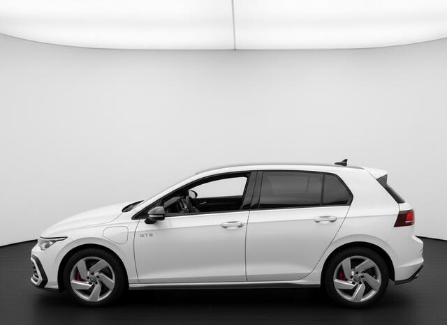 Volkswagen GOLF GTE 1.5 272PK DSG HYBRID GTE-SPORT 360°CAMERA/NAVI/HEAD-UP!/CARPLAY