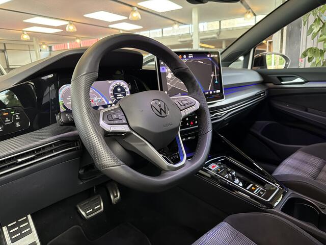Volkswagen GOLF GTE 1.5 272PK DSG HYBRID GTE-SPORT 360°CAMERA/NAVI/HEAD-UP!/CARPLAY