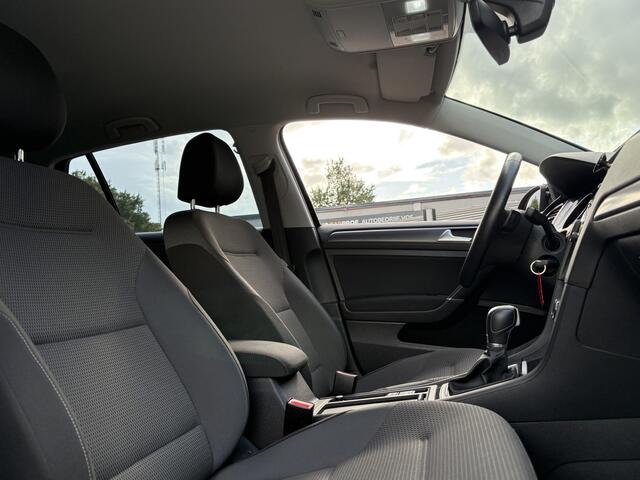 Volkswagen GOLF 1.0 TSI Highline DSG | ACC | Stuurverwarming | LED | 19 inch |
