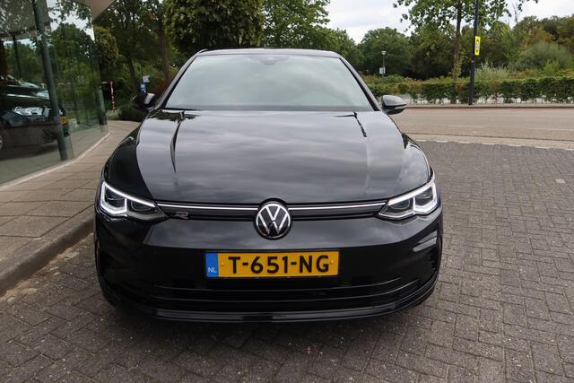 Volkswagen GOLF 1.5 eTSI R-Line 150PK Automaat Stoel,- Stuurverwarm. I Camera I VOL