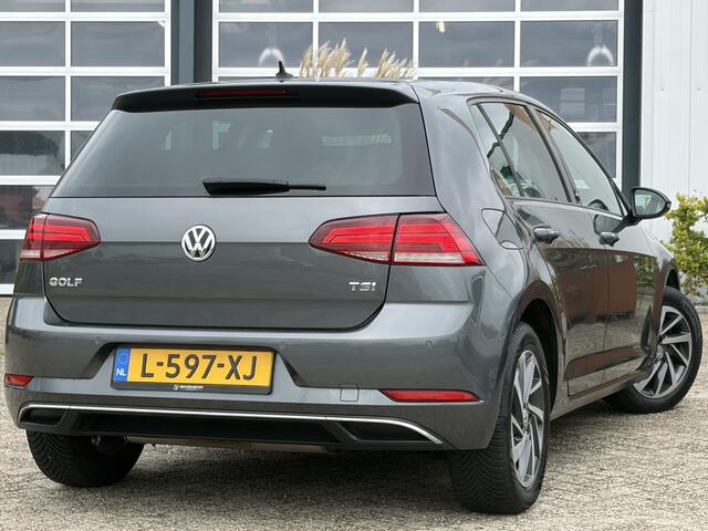 Volkswagen GOLF 1.0 TSI Comfortline Business 110pk DSG | Virtual Cockpit | Apple Carplay/Android Auto | Cruise control adaptief | Dab | LED koplampen | Navigatiesysteem full map | Voorstoelen verwarmd | Perfect onderhouden!