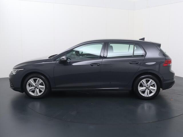 Volkswagen GOLF 1.0 TSI Life | 110 PK | Adaptive cruise control | Digitale cockpit | Navigatiesysteem | Climate control | LED koplampen |