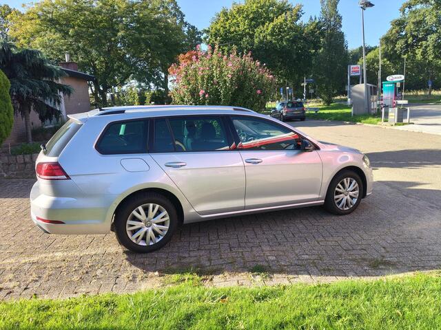 Volkswagen GOLF VARIANT 1.0 TSI Comfortline, Navi, Ad.cruise, PDC v+a