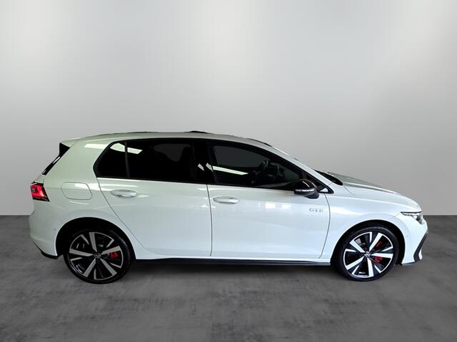 Volkswagen GOLF 1.5 e Hybrid GTE Leder/Head Up/18"/Panodak/Trekhaak