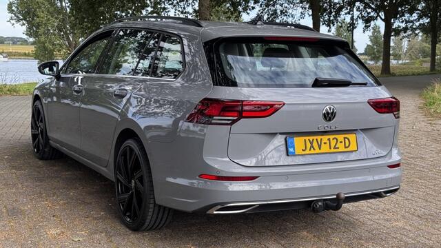 Volkswagen GOLF 1.5 eTSI DSG Camera Led Carplay Trekhaak Sfeerverlichting