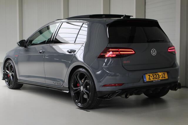 Volkswagen GOLF 2.0 TSI GTI TCR Panoramadak | Akrapovic | DCC | 19" Reifnitz | Active Lightning |