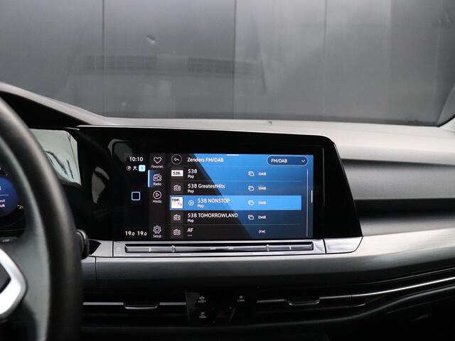 Volkswagen GOLF 1.5 eTSI Style | DSG | MEMORY | ALCANTARA | CAMERA | STOELVERW. | APPLE CARPLAY | ADAPT. CRUISE |