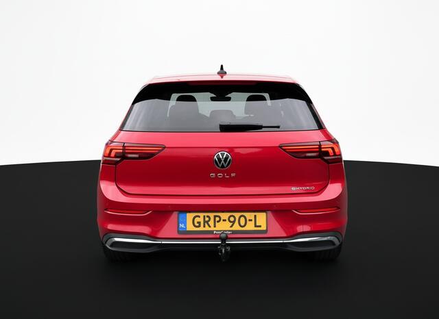 Volkswagen GOLF 1.5 eHybrid 204PK PHEV 50 JAREN EDITIE CAMERA/ALCANTARA/TREKHAAK/HEAD-UP