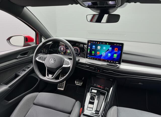 Volkswagen GOLF 1.5 eHybrid 204PK PHEV 50 JAREN EDITIE CAMERA/ALCANTARA/TREKHAAK/HEAD-UP
