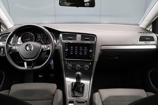 Volkswagen GOLF Variant 1.5 TSI Highline 7.5 | Stoelverwarming | Trekhaak | Alcantara | Adaptieve Cruise Control | Apple Carplay / Android Auto