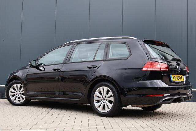Volkswagen GOLF Variant 1.5 TSI Highline 7.5 | Stoelverwarming | Trekhaak | Alcantara | Adaptieve Cruise Control | Apple Carplay / Android Auto