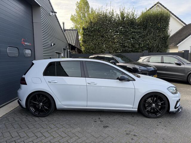 Volkswagen GOLF 2.0 TSI 4Motion R 405 PK| Akrapovic | Panoramadak | Camera | Adaptive Cruise Control | Navigatie | Stoelverwarming |