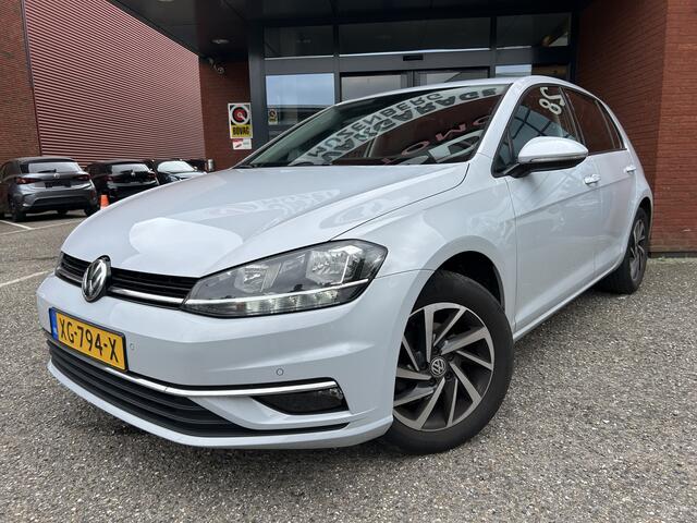 Volkswagen GOLF 1.0 TSI Comfortline Business // LED // NAVI + CARPLAY // ADAPTIVE CRUISE // CLIMA // PDC // TREKHAAK!!