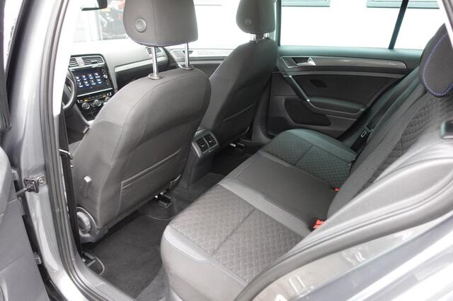 Volkswagen GOLF 1.5 TSI HIGHLINE Join Automaat