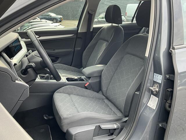 Volkswagen GOLF 1.5 TSI 131PK Life Business | LED | Stuur- stoelverw. | ACC | Climate | AppConnect | PDC