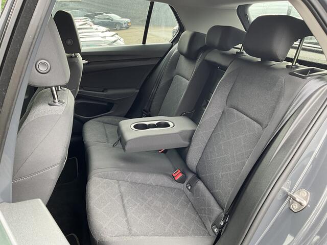 Volkswagen GOLF 1.5 TSI 131PK Life Business | LED | Stuur- stoelverw. | ACC | Climate | AppConnect | PDC