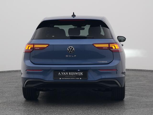 Volkswagen GOLF 1.5 eHybrid Life Edition | CAMERA | ADAPTIVE | STOEL- EN STUURVERW.