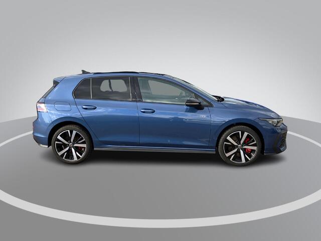 Volkswagen GOLF 1.5eHybrid 200kW/272PK GTE Black Style · Panoramadak · Trekhaak · Camera · Apple/Android Car Play · Garantie t/m 10-09-2030 of 10000km.