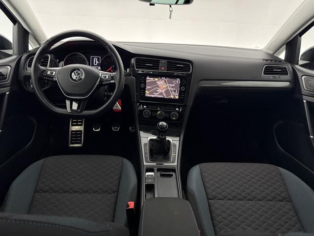 Volkswagen GOLF 1.0 TSI Highline | Cruise | Carplay | Clima | Navi | LED | Parkeersens.