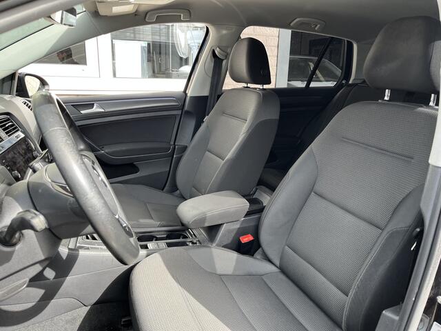 Volkswagen GOLF 1.0 TSI Comfortline / AUTOMAAT/ APP-CONNECT/ ADAPTIVE CRUISE/ PARK.SENSOREN V+A/ CAMERA/ STOELVERWARM./ NAVI/ DAB/ CLIMA/ 16'' LMV