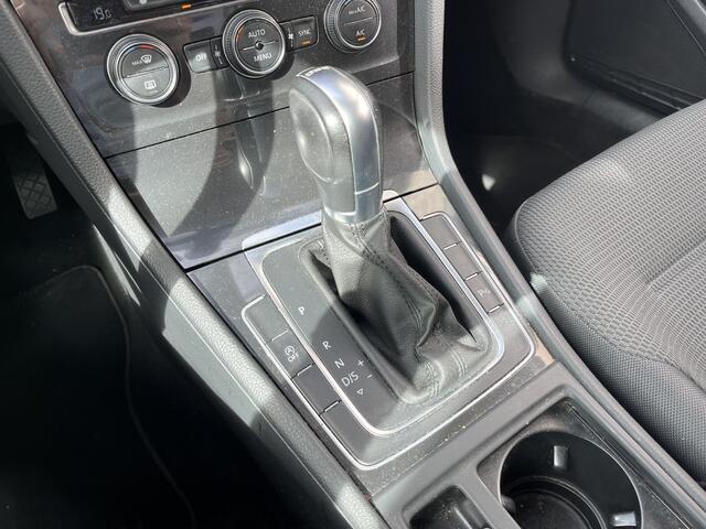 Volkswagen GOLF 1.0 TSI Comfortline / AUTOMAAT/ APP-CONNECT/ ADAPTIVE CRUISE/ PARK.SENSOREN V+A/ CAMERA/ STOELVERWARM./ NAVI/ DAB/ CLIMA/ 16'' LMV