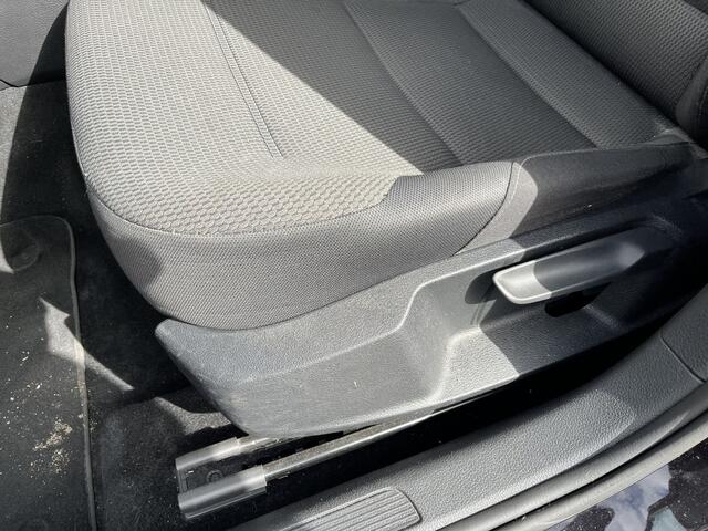Volkswagen GOLF 1.0 TSI Comfortline / AUTOMAAT/ APP-CONNECT/ ADAPTIVE CRUISE/ PARK.SENSOREN V+A/ CAMERA/ STOELVERWARM./ NAVI/ DAB/ CLIMA/ 16'' LMV