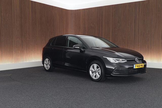 Volkswagen GOLF 1.0 TSI 110pk Life Privacyglass ACC Navigatie