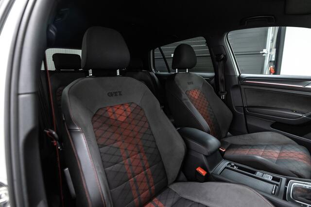 Volkswagen GOLF 2.0 TSI GTI TCR