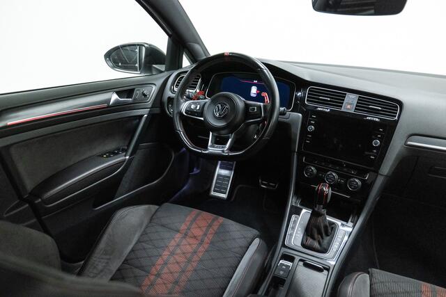 Volkswagen GOLF 2.0 TSI GTI TCR
