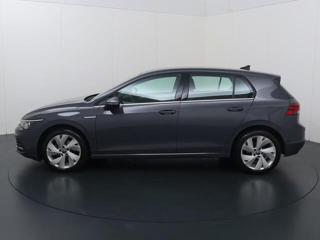 Volkswagen GOLF 1.5 TSI Style | 131 PK | Adaptive Cruise Control | Navigatiesysteem | Parkeersensoren | Stuur- & Stoelverwarming | Apple Carplay/Android Auto |