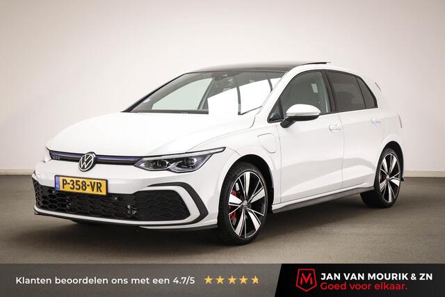 Volkswagen GOLF 1.4 eHybrid GTE | WINTER PACK | IQ LIGHT | PANORAMADAK | STUURVERWARMING | TREKHAAK | 18"