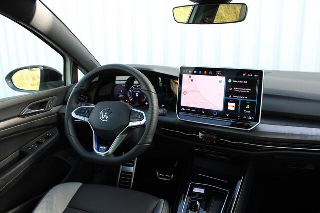 Volkswagen GOLF 1.5 eHybrid GTE | Incl. 12 maanden garantie | Schuif/kantel dak | Stoel/Stuur verwarming | Stoel ventilatie | Trekhaak | Apple CarPlay/Android Auto | Head-Up Display | Adaptieve cruise control | Achterruitrijcamera | Keyless Entry/Start | Climate Controle | Parkeersensoren | Parkeer Assistentie | IQ.Lights | Navigatie |