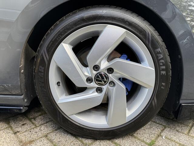 Volkswagen GOLF 1.5 TSI Life Business