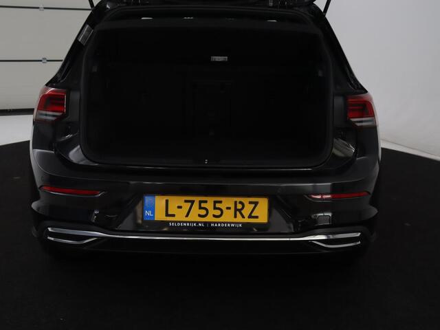 Volkswagen GOLF 1.4 eHybrid GTE | SOH 90,0% | Panoramadak | Leder | Adaptive cruise | Memory | Trekhaak | Stuur/stoel verwarming | Stoelventilatie | Camera | Park assist | Carplay | Climate control