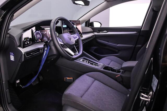 Volkswagen GOLF Life Edition 1.5 TSI eHybrid 204pk DSG Automaat Adaptive cruise control, Achteruitrijcamera, Stoelverwarming, LED koplampen, Parkeersensoren, App connect