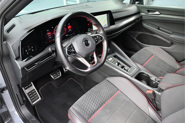Volkswagen GOLF 2.0 TSI CLUBSPORT 300 PK 45 JAHRE / PANO / AKRAPOVIC / HEAD UP / IQ LIGHTS / HARMAN KARDON / FULL OPTIONS