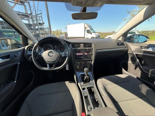 Volkswagen GOLF Variant 1.0 TSI COMFORTLINE / 4 seasonbanden / 12mnd BOVAG-garantie