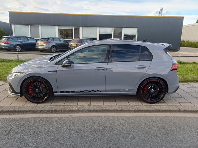 Volkswagen GOLF 2.0 TSI 4Motion R